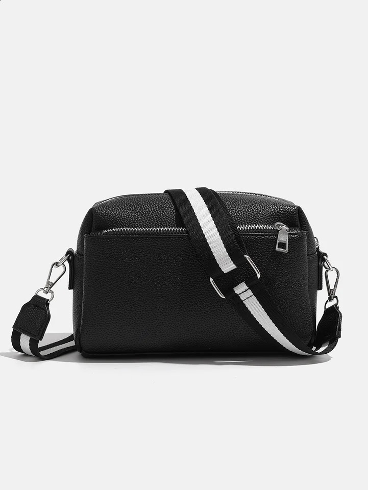 Cross border selling womens bags for spring and summer 2024 small square with wide shoulder straps single should 240821