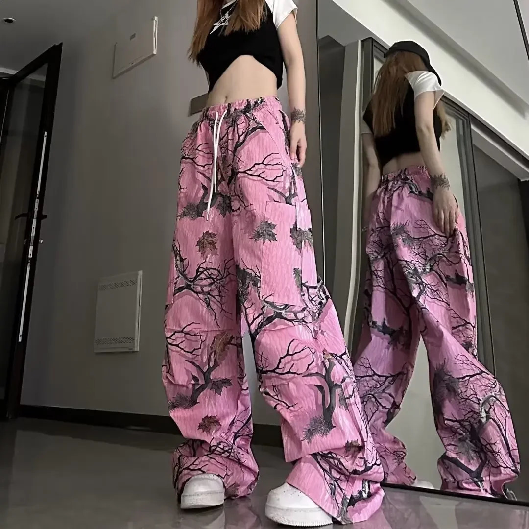 Spring American Casual Pants Loose-fit Straight-leg Printed Cargo Pants women Japan Korean Fashion Streetwear Y2k Red Pants 240821
