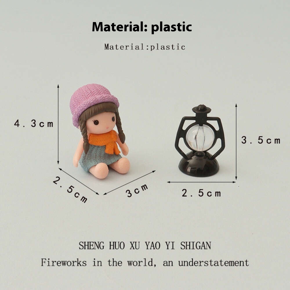 Creative mini ornaments, miniature simulation lighting fixtures, cute dolls, girls, baby house decorations, micro landscapes, and landscaping accessor