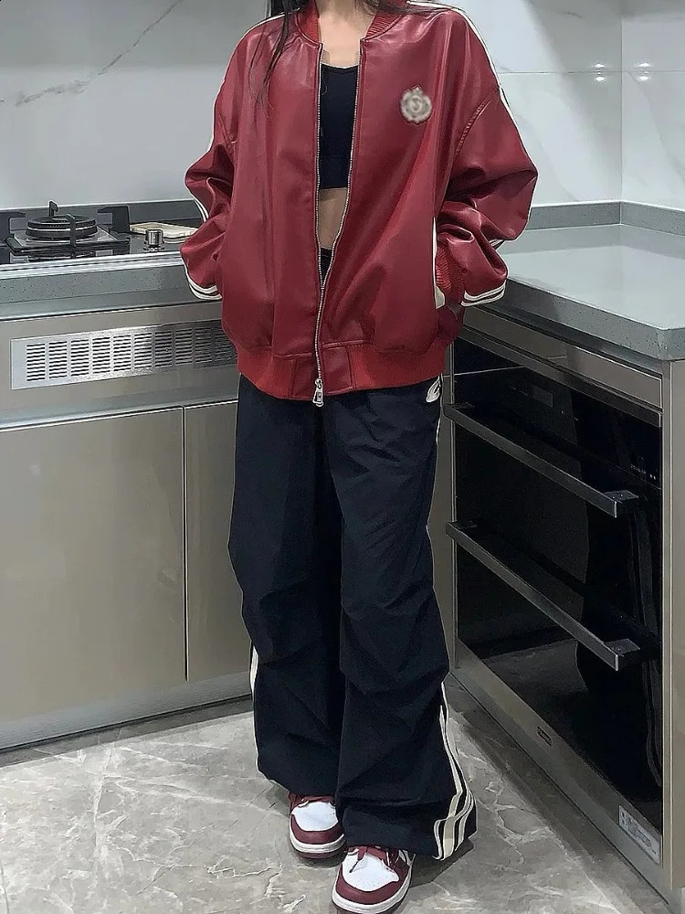 HOUZHOU Harajuku Y2k Women Parachute Pants Baggy Black Sports Joggers Female Streetwear Wide Leg Trousers Vintage Casual Pants 240821