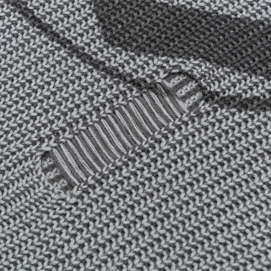 Letter Ripped Sweaters Mens Loose Knitted Jumper Harajuku Extra Large Hip Hop Sweater Y2K Street Clothing 240821