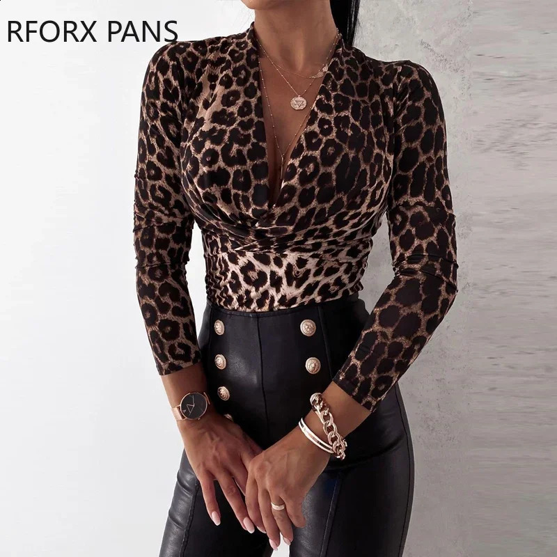 Womens Cheetah Printed Vneck Long sleeved Top and Shirt 240822