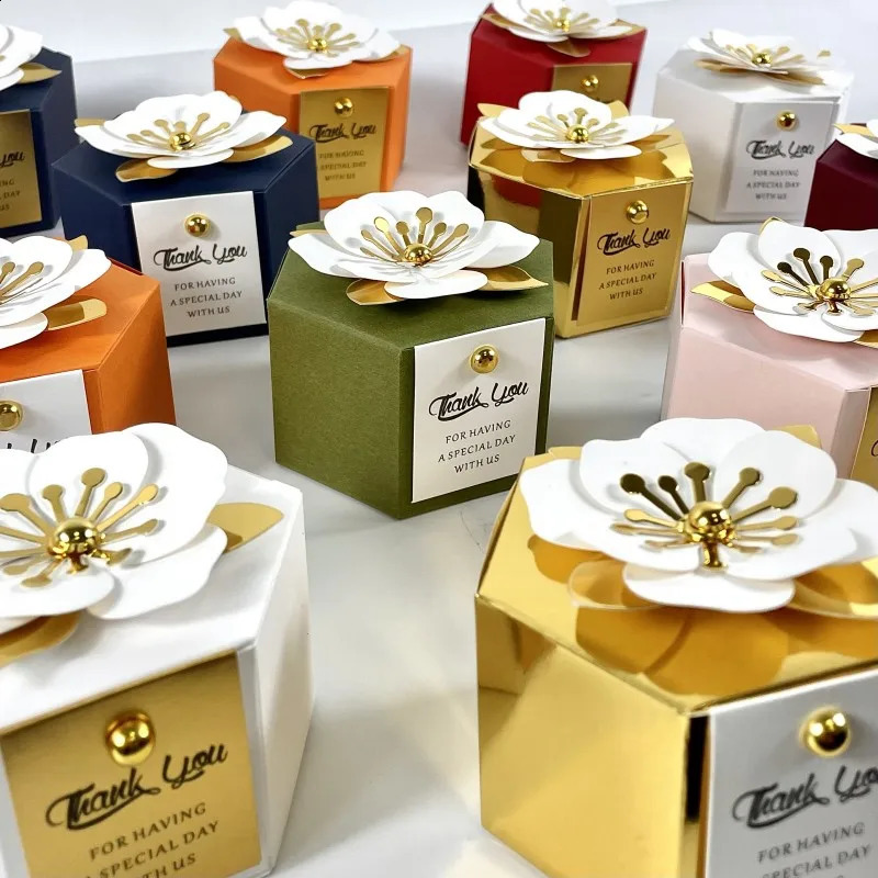 2050pcs Creative Flower Hexagonal Gift Box With Gold White Card Candy Chocolate Packaging Gift Box Wedding Party Decoration 240822