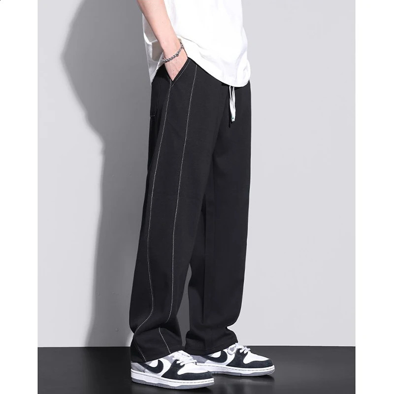 Autumn Winter Elastic Waist Loose Casual Straight Pants Homme Drawstring Comfortable Sweatpants Male All-match Trousers 240822