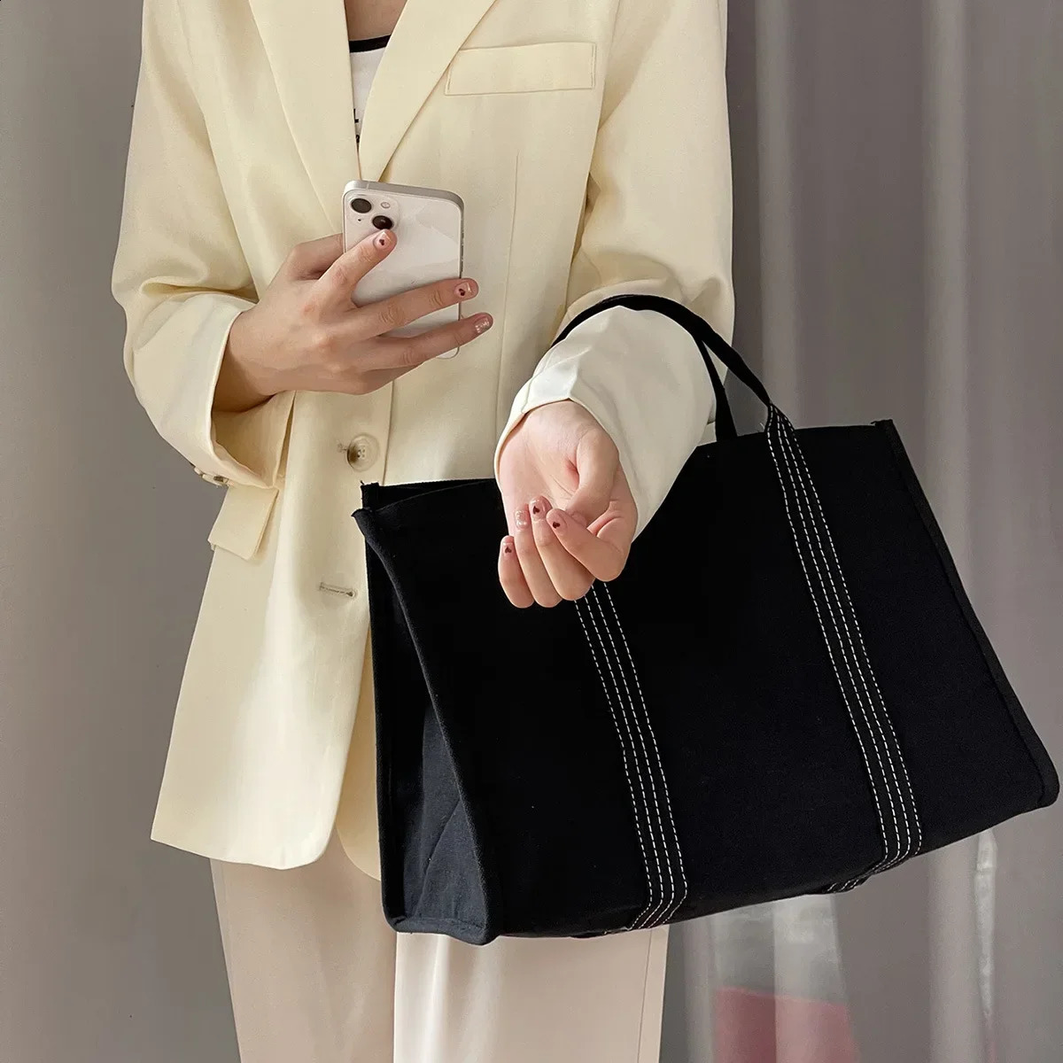 Fashion trend versatile simple stripe large capacity canvas comfortable tote factory direct sales bags for women 240821