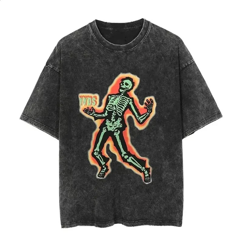 Summer mens retro washed Tshirt anime gothic streetwear punk unisex short sleeved top Y2k oversized 240822