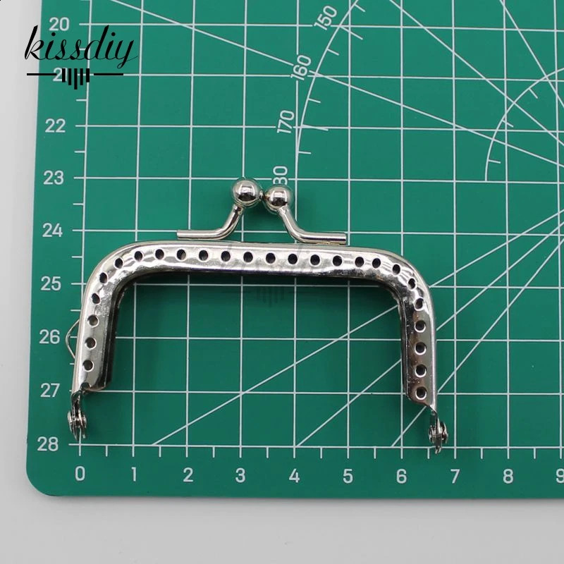 20 pieces/batch 6.5/8.5/10.5/12.5/15/18CM glossy silver based square metal wallet frame kiss buckle DIY bag accessories 6 sizes 240821