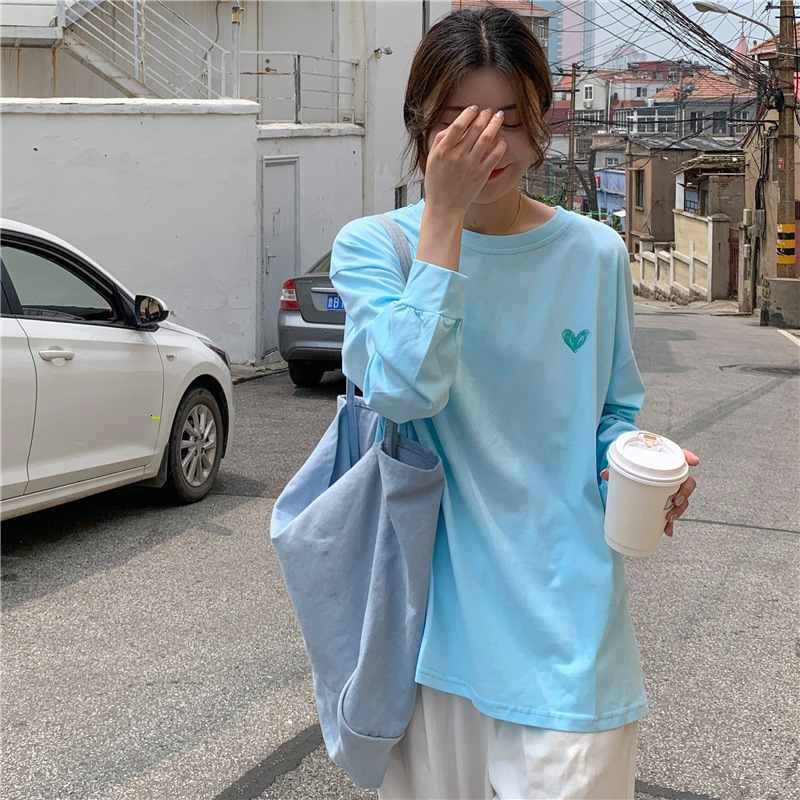 autumn new Korean version thin hem slit round neck long sleeved sweatshirt women's pullover love print top trend dongdumaoyi