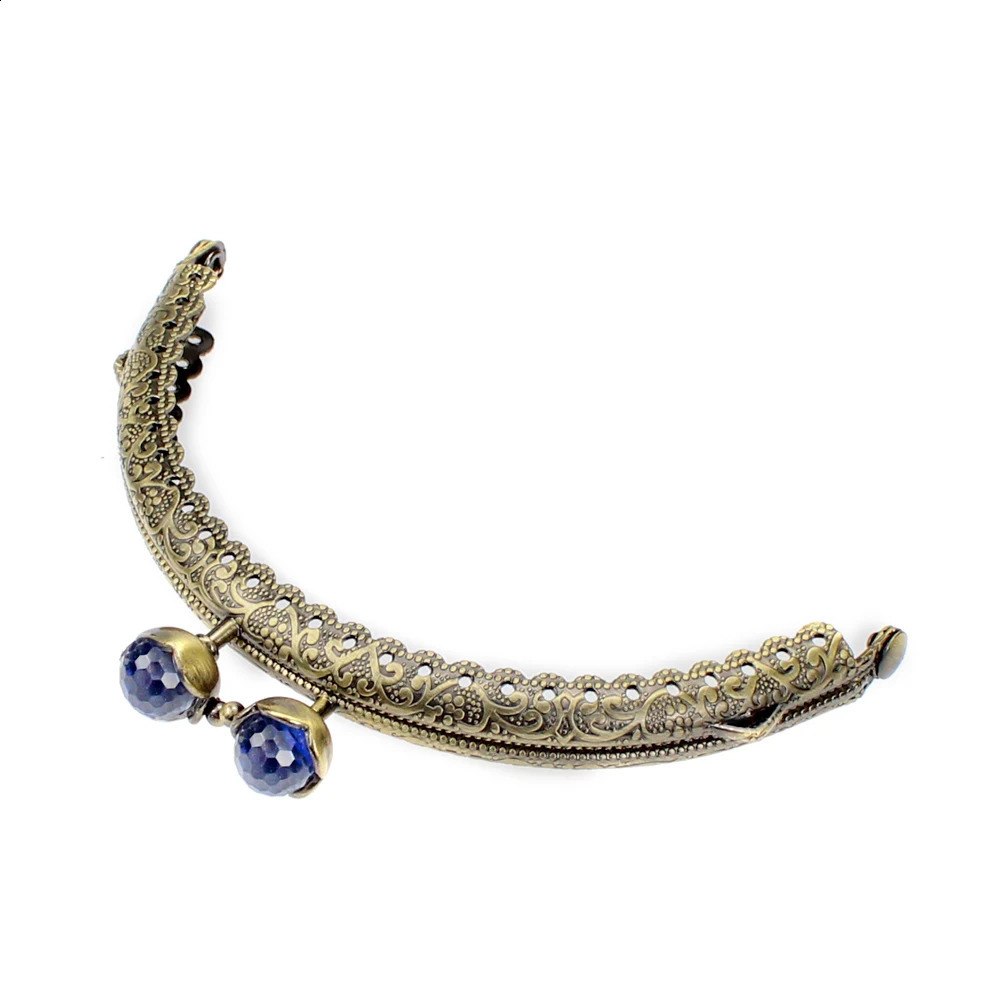 10Pcs 10.5CM Fashion Sparkling Gemstone Kiss Lock Bronze Metal Half Round Embossed Lace Wallet Stand 240821
