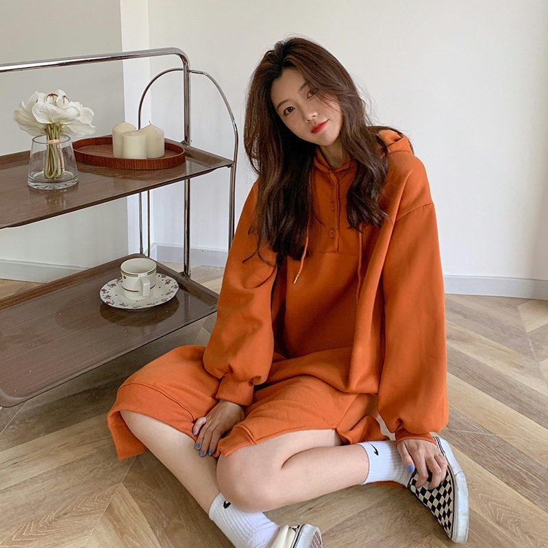 Solid color plus plush thick knee length hooded sweatshirt dress for women, autumn and winter sleeved long skirt with slit, trendy trend dongdumaoyi