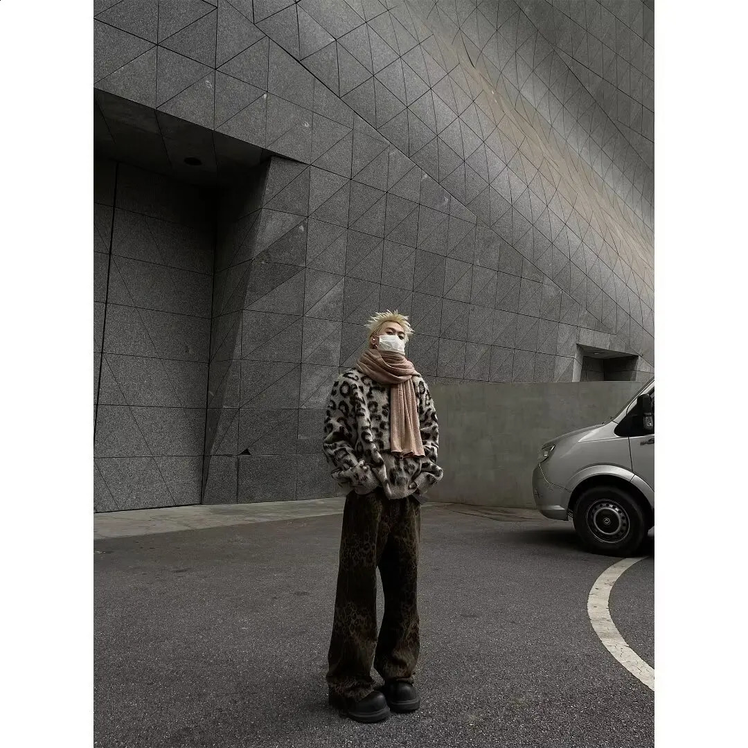 HOUZHOU Mohair Sweaters Men Fleece Leopard Korean Thicken Warm Knitting Winter Animal Print Long Sleeve Pullovers Streetwear 240821