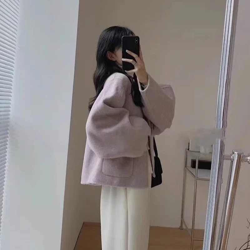 Sweet Warm Round Neck Woolen Coat Fall Winter Women Loose Korean Wool Blend Overcoat Solid Single Breasted Abrigo Mujer 240822