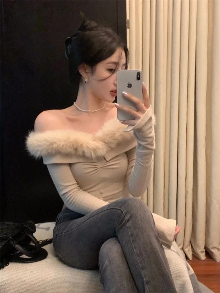 Deeptown Y2K Aesthetic Sexy Off Shoulder T Shirts Women Elegant Slim Crop Tops Korean Youthful Spliced Fur Collar Tees Fairycore 240821