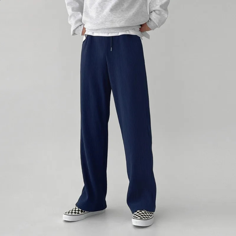 Mens summer streetwear pleated casual straight leg pants mens running and jogging sports 240821