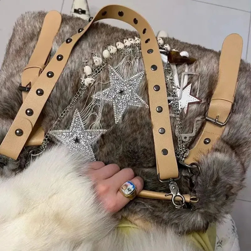 MBTI Y2k Gothic Womens Tote Bag Fluffy Harajuku Fashion Chains Patchwork Winter Shoulder Bag Vintage Large Capacity Handbag 240821