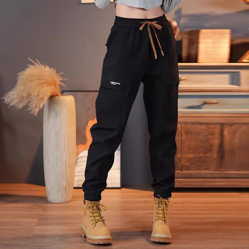 Men Spring Solid Color Pocket Comfortable Bound Feet Casual Pants Lightweight and Thin Large Size High Street All-match Trousers 240822