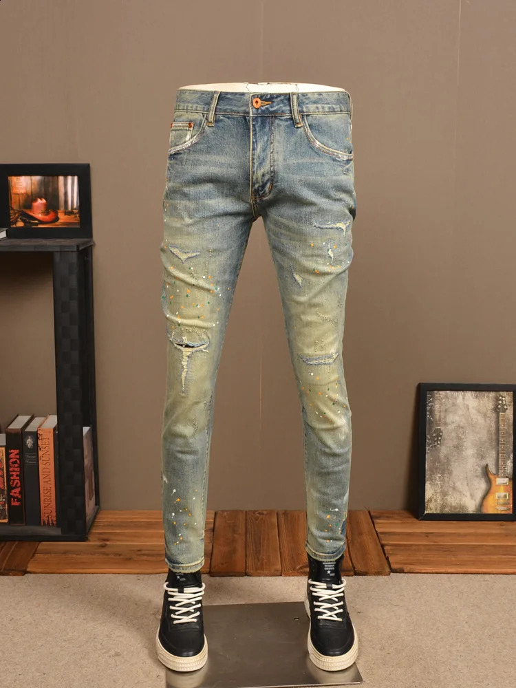 Retro style open top jeans for men in spring and autumn fashion ultra-thin street style Pu Shuai spray painted tight Tappered pants 240821