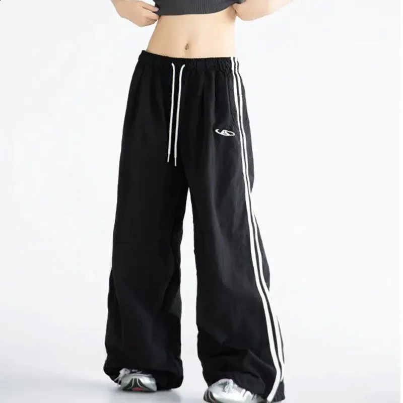 Deeptown Vintage Striped Women Sweatpants Wide Leg Korean Fashion Oversized Pants Y2k Jogging Summer Baggy Casual Kpop Trousers 240821