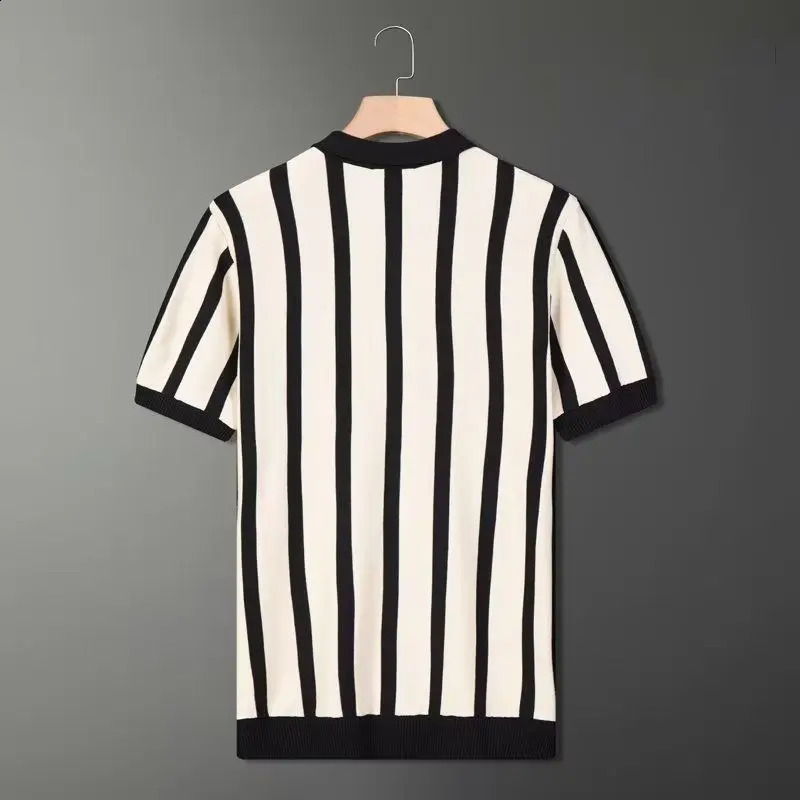 2024 Summer Minimalist Color Striped Casual Slim Fit British Retro Style Personalized Flip Collar Half Zip Knit Polo Shirt 240821