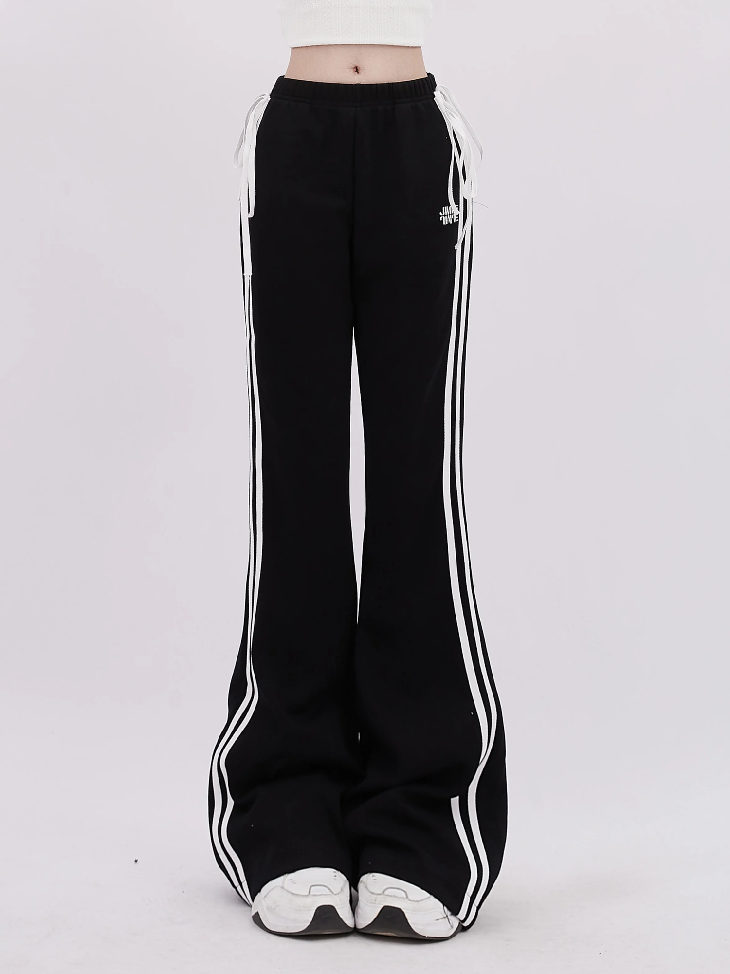 Women Black Gothic Striped Flare Pants Harajuku Streetwear Sweatpants Jogger Y2k 2000s Aesthetic Pants Vintage Trousers Clothes 240821