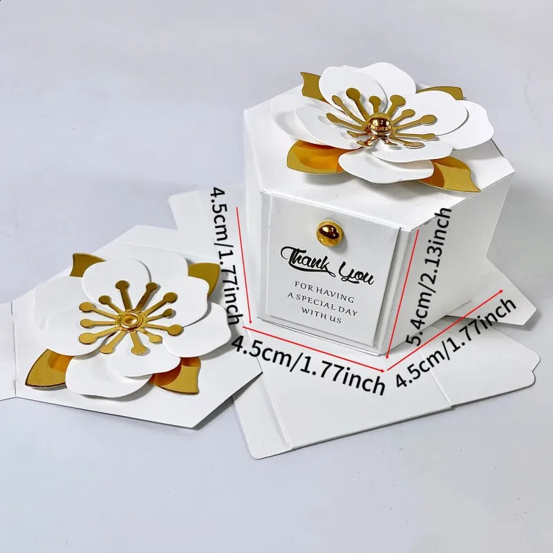 2050pcs Creative Flower Hexagonal Gift Box With Gold White Card Candy Chocolate Packaging Gift Box Wedding Party Decoration 240822