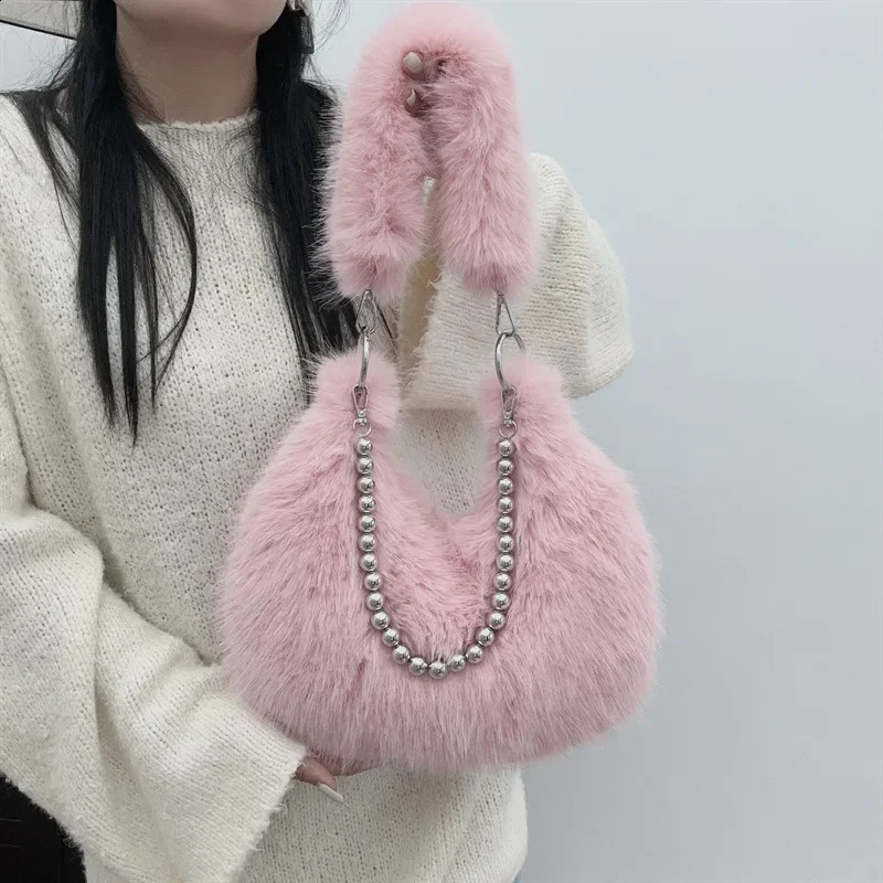 Sweet Cool Faux Fur Womens Shoulder Bag Solid Color Plush Female Chain Underarm Bags Simple Winter Female Fluffy Hobos Handbags 240821