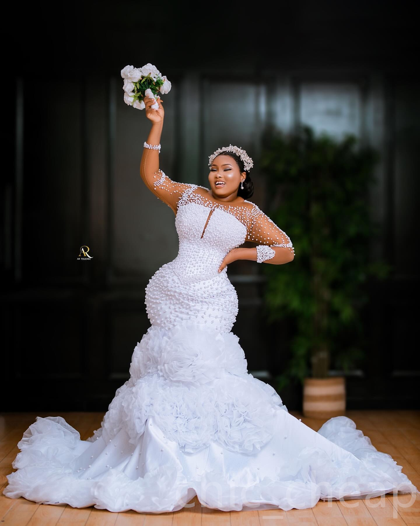 African Aso Ebi 2024 White Mermaid Wedding Dress Pearls Full Sleeves Vintage Flowers Elegant Bridal Gowns Dresses ZJ214