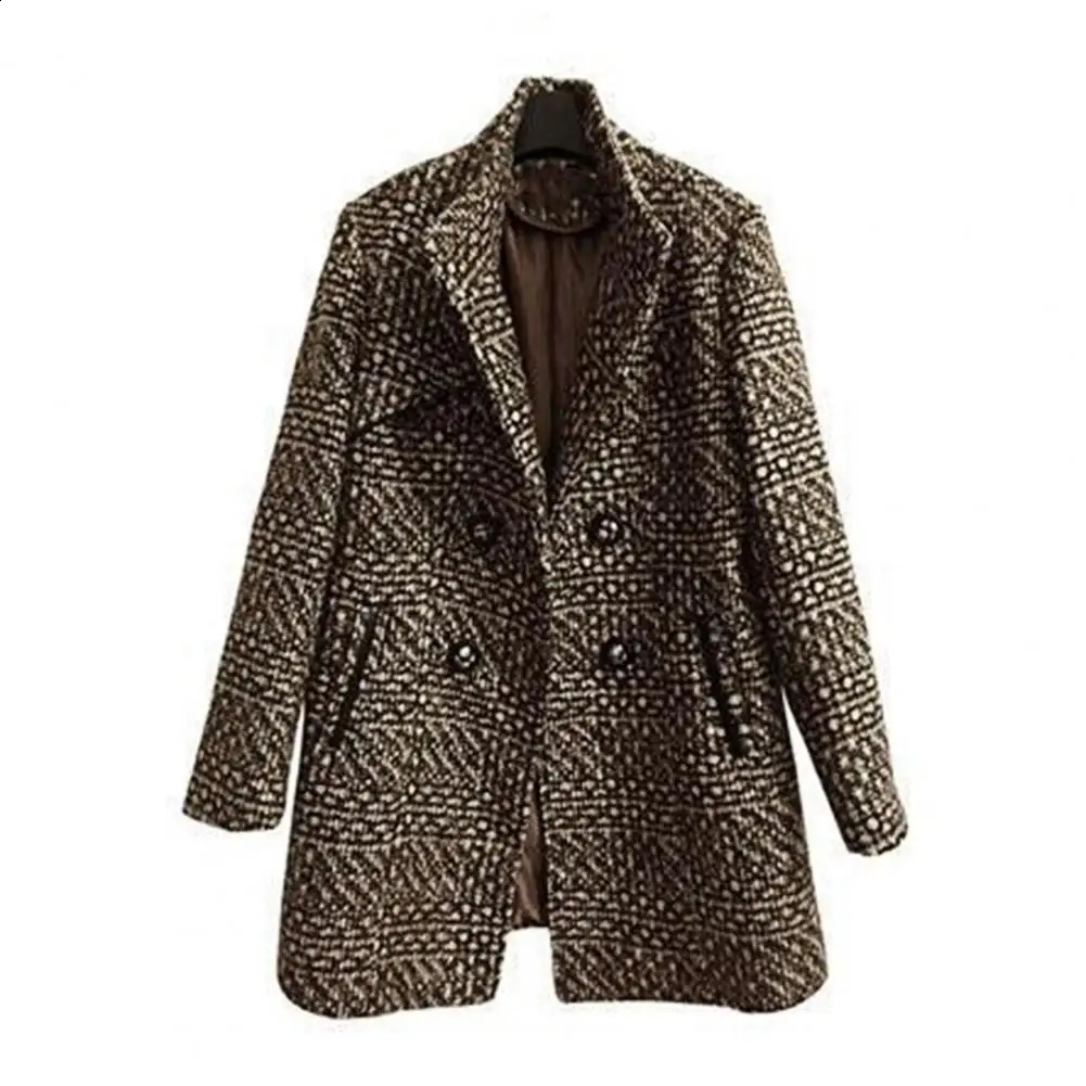 Womens Wool Blends Coat Winter Autumn Fashion Elegant Mother Turtleneck Plaid Slim Long Tweed Woolen Outerwear Female 240822