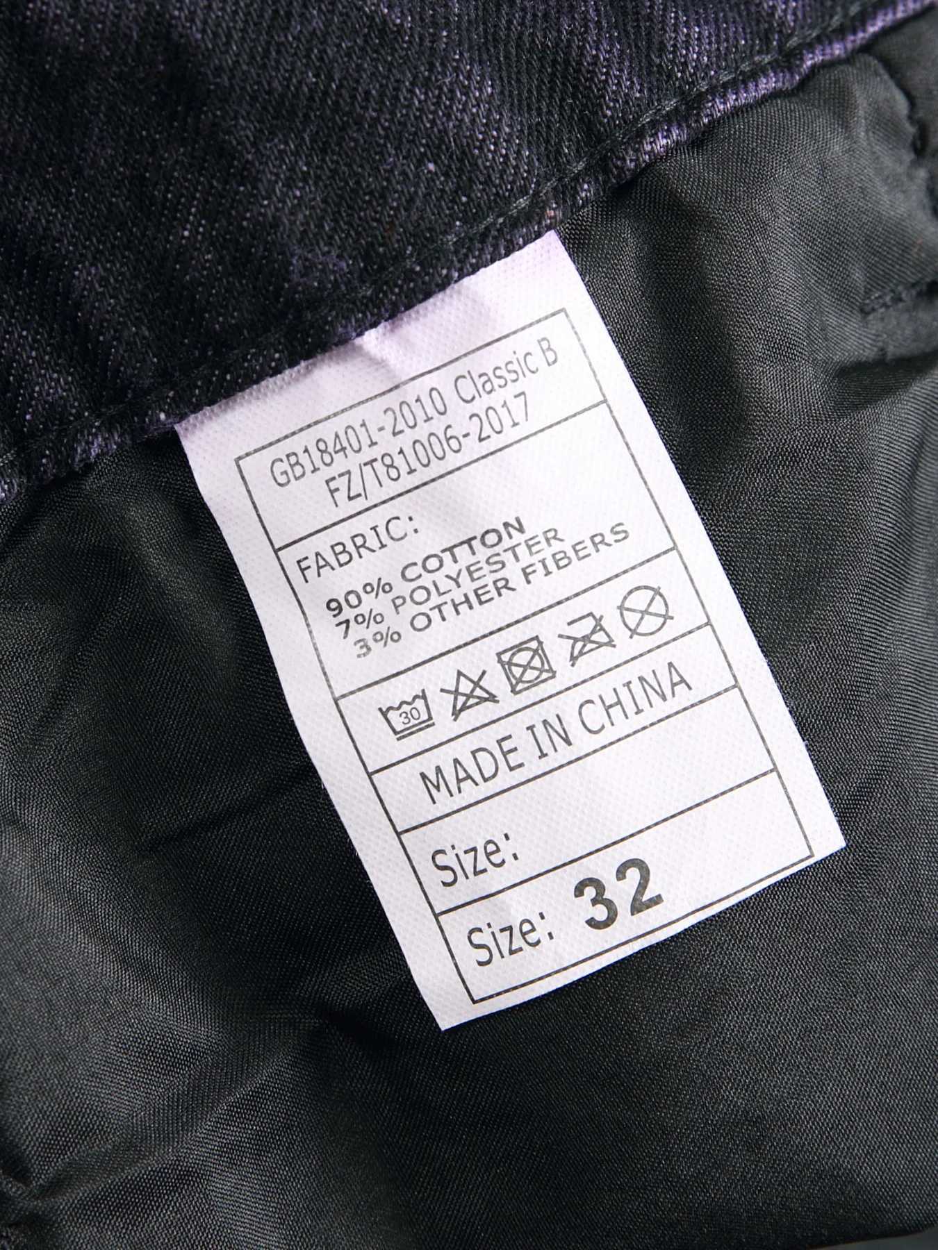High Street Ripped Jeans for Men Four Seasons Causal Denim Pants Personalized Black Straight Jeans Fashion Youth Trousers X250220