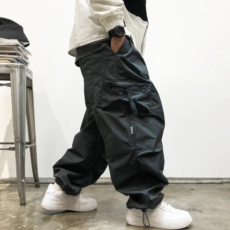Korean street loose mens cargo pants Harajuku multi pocket casual straight leg hiphop luggage clothing 240821