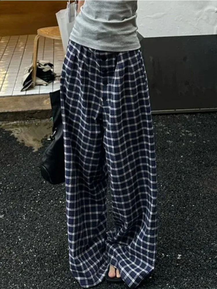 HOUZHOU Y2k Vintage Baggy Plaid Pants Woman Oversized Korean Fashion Harajuku Japanese Style Streetwear Gyaru Check Trousers 240821