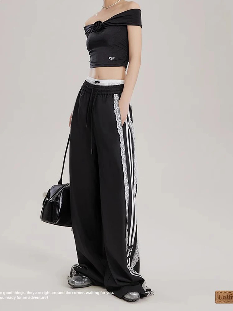 Womens Black Gothic Baggy Striped Pants Vintage Y2k Harajuku Aesthetic Emo Pants Patchwork Lace Trousers 2000s Trashy Clothes 240821