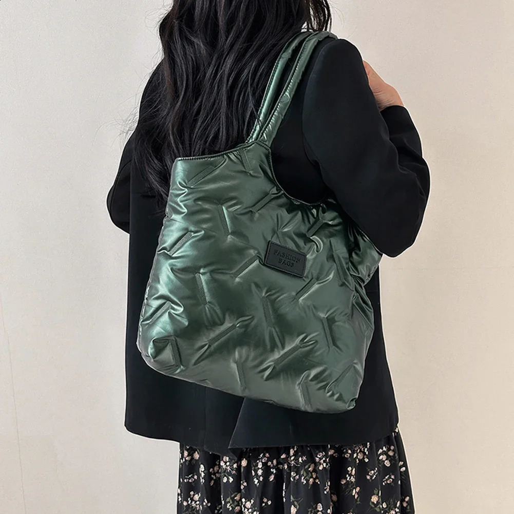 Women Padded Tote Bag Versatile Solid Puffer Bag Big Capacity Quilted Shoulder Bag Casual Winter Commuting Bag 240821