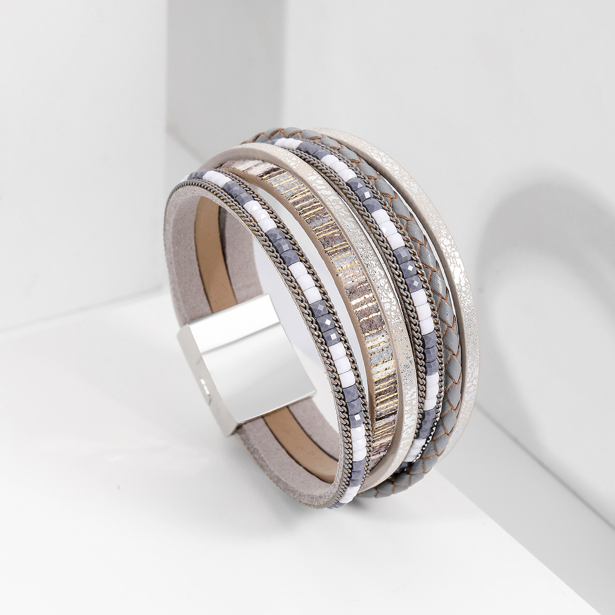 Hot selling Bohemian bracelet, hand woven leather bracelet, alloy magnetic buckle, fashionable bracelet