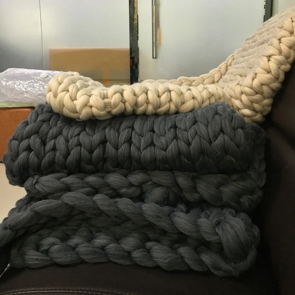 Drop Merino Wool Chunky Knitted Blanket Winter Thick Yarn Bulky Knitting Blankets Handmade Large Big Sofa Bed Blanket 240821
