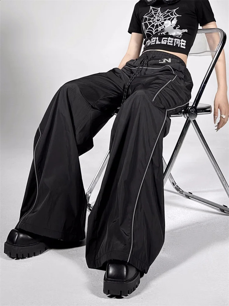QWEEK Y2K Vintage Brown Cargo Pants Women Streetwear Reflective Gray Track Trousers Oversized Gorpcore Wide Leg Black Sweatpants 240821