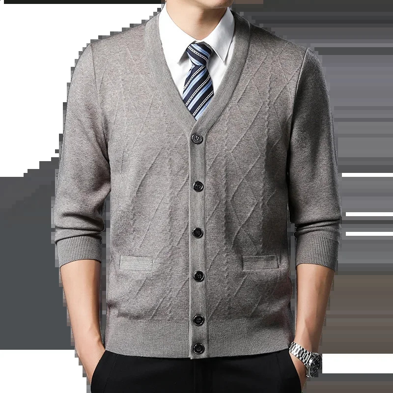 Autumn Mens Cardigan Plaid Fashion Business Casual Knitted Sweater Warm V-neck Sweater Male Tops 240821