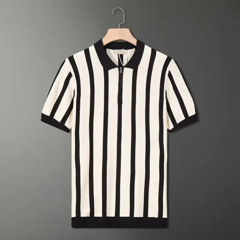 2024 Summer Minimalist Color Striped Casual Slim Fit British Retro Style Personalized Flip Collar Half Zip Knit Polo Shirt 240821