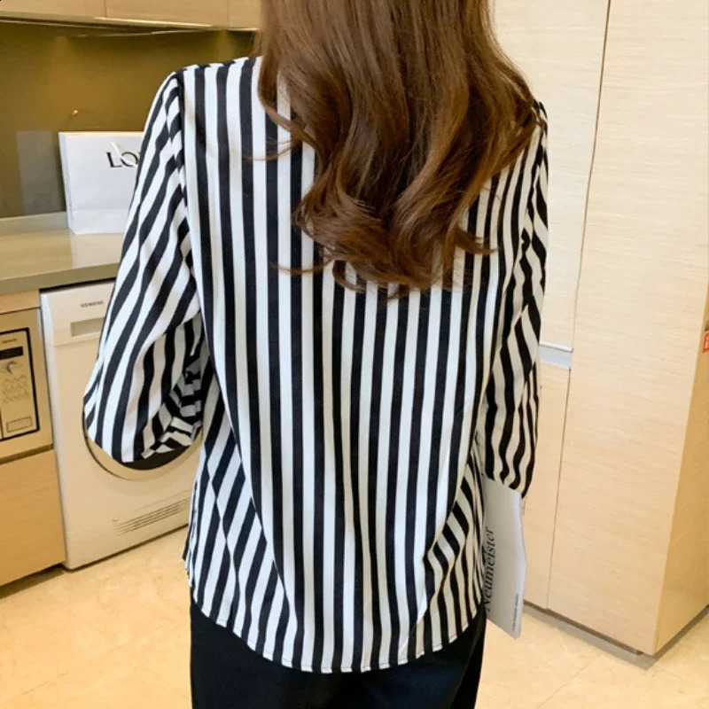 Women Shirt Black and White Striped Button Down Long Sleeve Oversize Boyfriend Blouse Tops Female Basic Outfit 240821