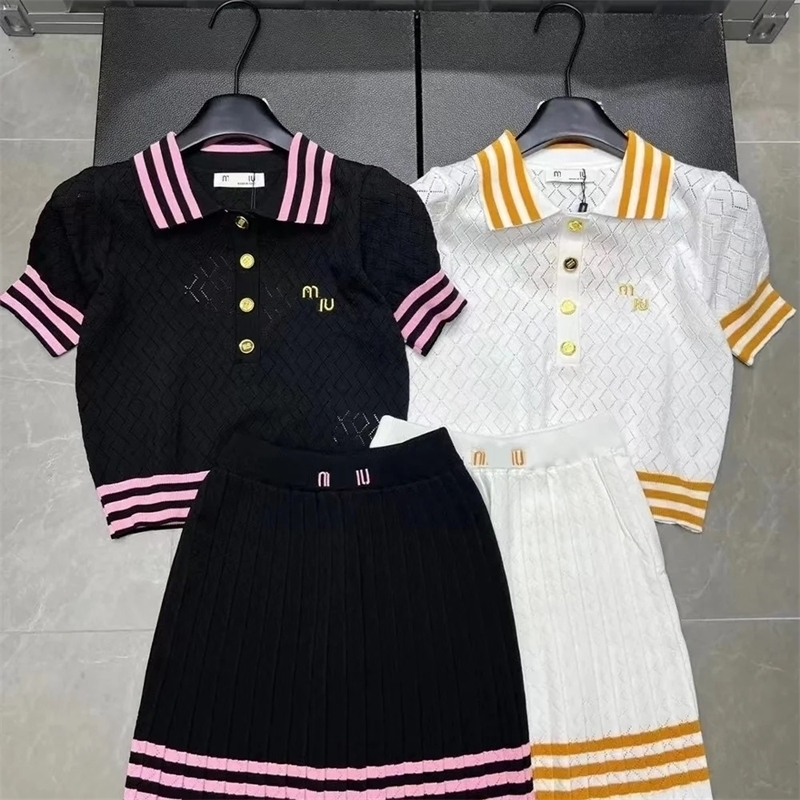 Two piece set of spring and summer womens clothing embroidered letters temperature college style ultrathin knitted topshort skirt 240821