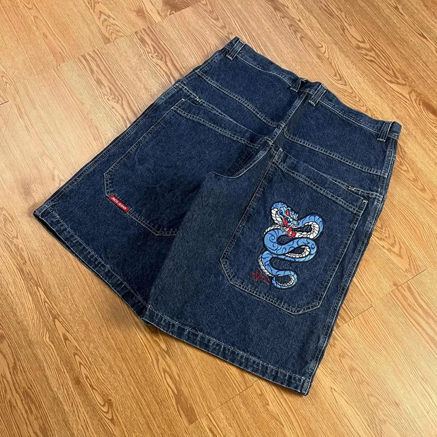 JNCO Mens Vintage Streetwear Embroidery Snake Graphic Wide Leg Denim Pants Baggy Gym Shorts Men Skateboard Jeans Shorts 240822