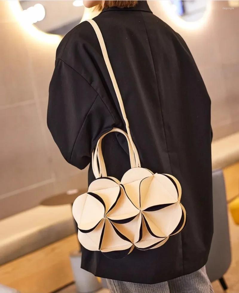 Shoulder Bags Original Designer Handbag Woman 2024 Elegant Trend Fashion Chic Petal Crossbody Bag Splicing Exquisite Casual bb0f 4