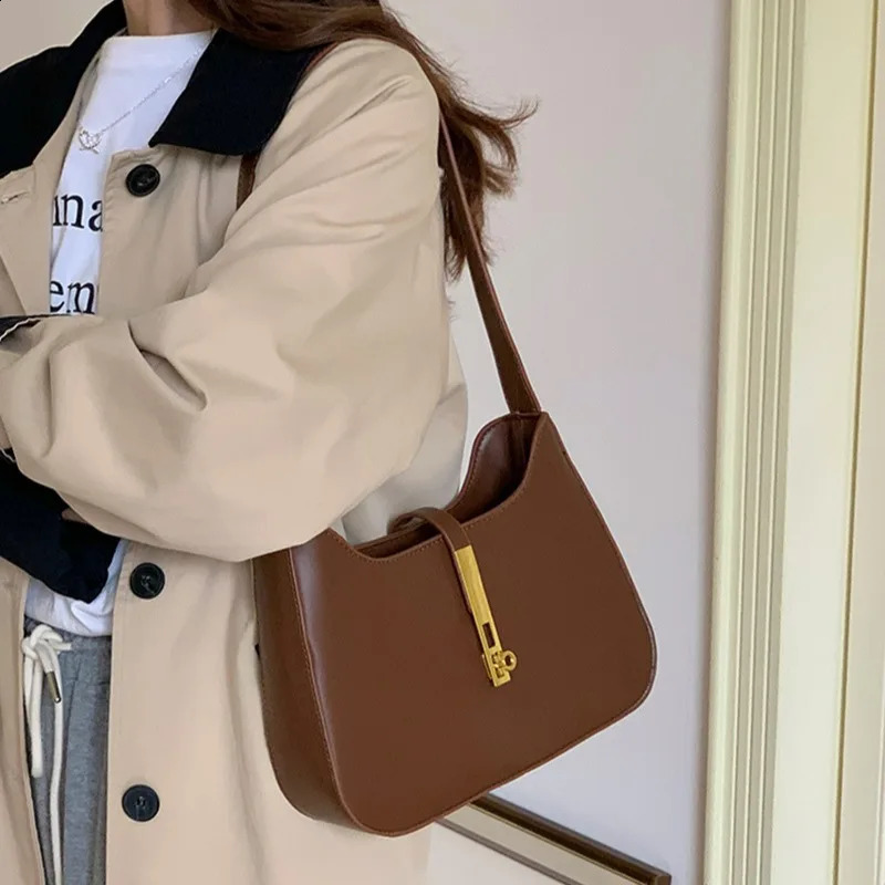 Top Quality y Purses and Handbags er Leather Shoulder Crossbody Bags for Women Dual Straps Underarm Sac A Main 240822