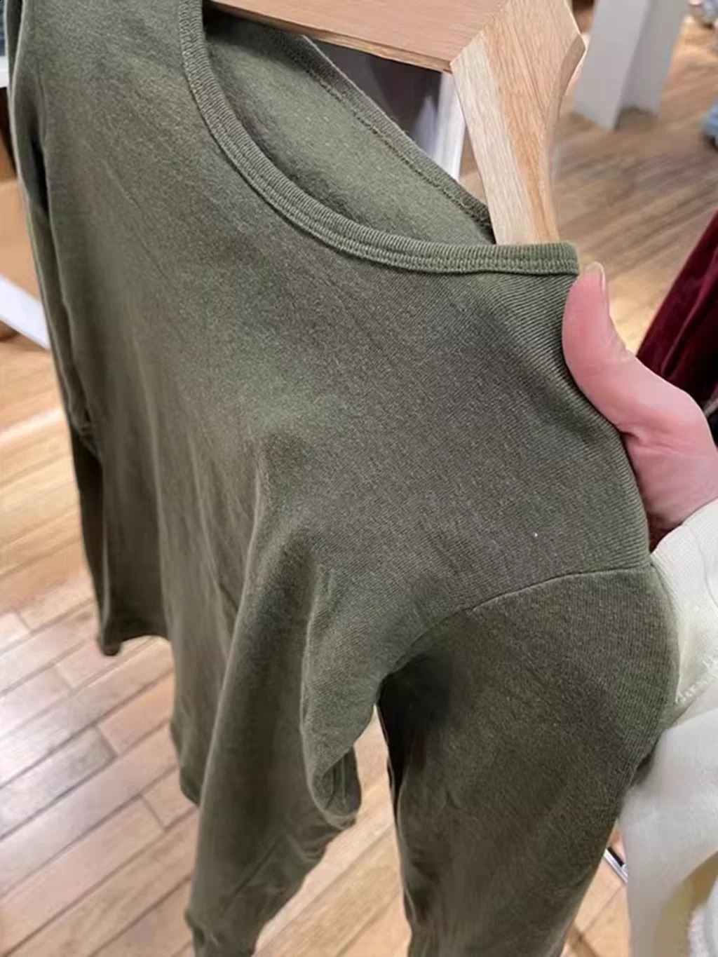 Vintage Green Basic Long Sleeve T-shirt For Woman O-Neck Slim Cotton Tee Shirt Autumn Casual Vintage Streetwear Y2k Tshirt Tops 240821