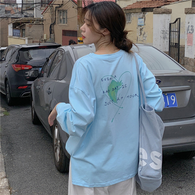 autumn new Korean version thin hem slit round neck long sleeved sweatshirt women's pullover love print top trend dongdumaoyi