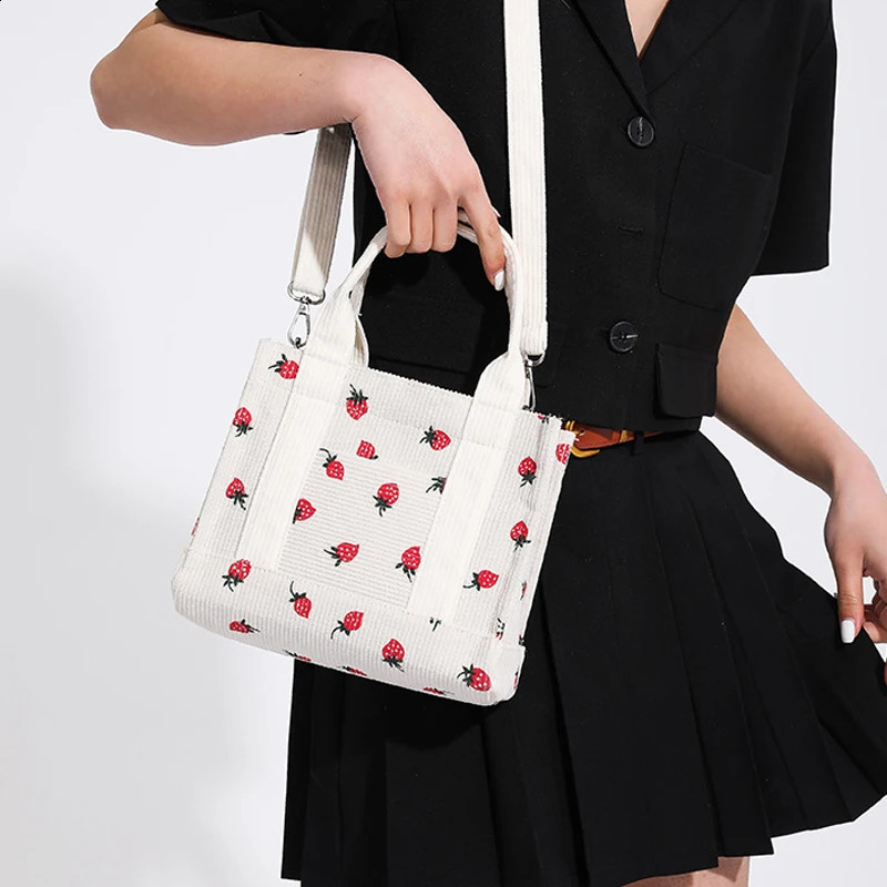 Fashion Strawberry Pattern Small Tote Bag Cute Sweet Corduroy Women Handbags Casual Printing Shoulder Crossbody Bags 2024 240821