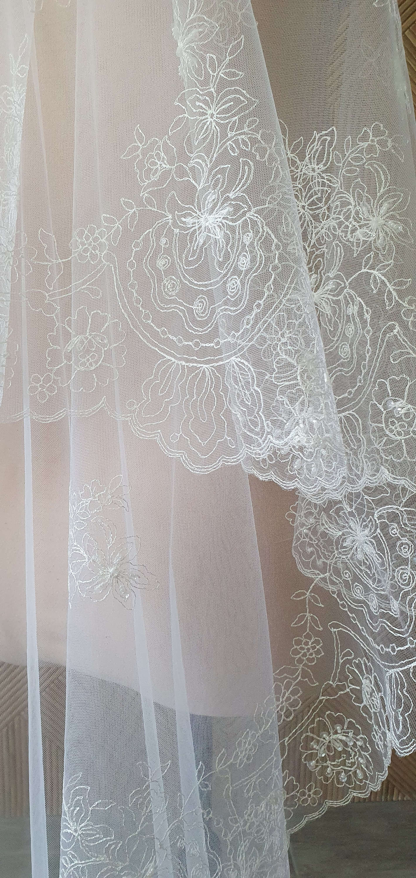 Simple Lace Wedding Veil Special Cut Royal Bridal Veil with Comb Appliques Veil 2M White Ivory Wedding Accessories For Women Custom Made