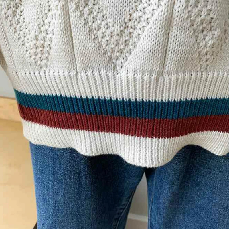 Sweater Vest Men Letter Printed BF V-neck 2XL Oversize Mens Vests Preppy Style Streetwear Stripe Tops Leisure Knitted Sweaters 240821