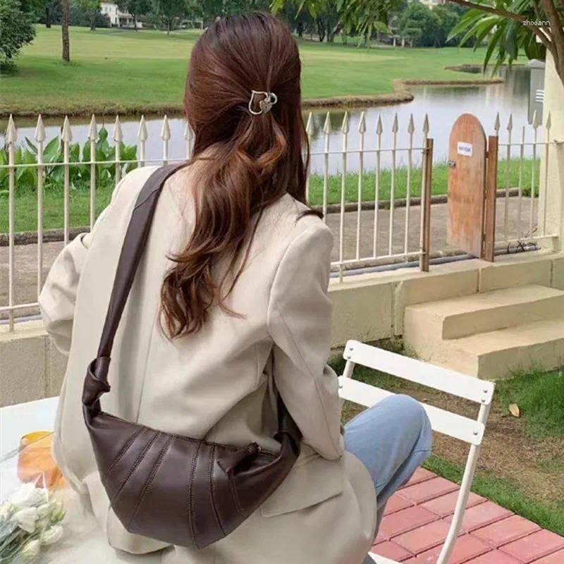 Free Shipping Evening Bags Retro Croissant Shoulder Bag Niche Design Cowhide Dumpling Leather Slung Fashion Women's Chest Soft Designer Bag Luxur