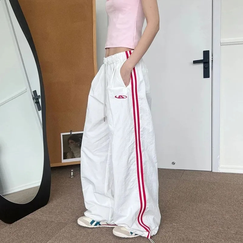 Deeptown Vintage Striped Women Sweatpants Wide Leg Korean Fashion Oversized Pants Y2k Jogging Summer Baggy Casual Kpop Trousers 240821